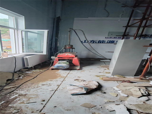 大丰镇地基基础下沉墙体裂缝加固注浆顶升施工